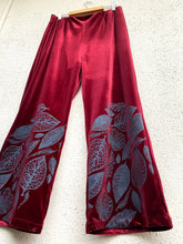 Cargar imagen en el visor de la galería, Pantalón ancho/pretina elastica (terciopelo) (copia)