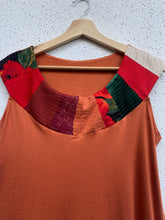 Cargar imagen en el visor de la galería, Polera patchwork, talla 2