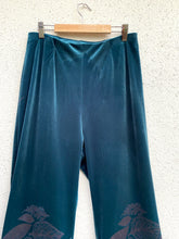 Cargar imagen en el visor de la galería, Pantalón ancho/pretina elastica (terciopelo)