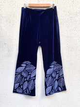 Cargar imagen en el visor de la galería, Pantalón ancho/pretina elastica (terciopelo)
