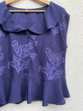 Cargar imagen en el visor de la galería, Blusa vuelos, talla 1