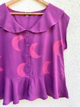 Cargar imagen en el visor de la galería, Blusa vuelos, talla 1
