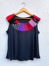 Cargar imagen en el visor de la galería, Polera patchwork, talla 2

