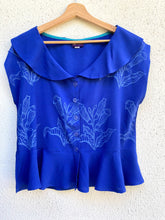 Cargar imagen en el visor de la galería, Blusa vuelos, talla 1
