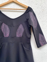 Cargar imagen en el visor de la galería, Vestido esencial, talla 1
