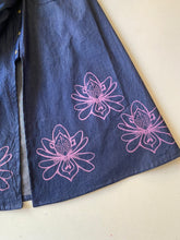 Cargar imagen en el visor de la galería, Falda larga mezclilla, talla 1 y 2
