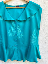 Cargar imagen en el visor de la galería, Blusa vuelos, talla 1
