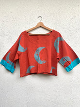 Cargar imagen en el visor de la galería, Blusa ancha corta, talla 1

