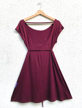 Cargar imagen en el visor de la galería, Vestido espalda, talla 1 y 2
