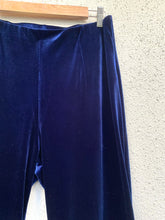 Cargar imagen en el visor de la galería, Pantalón ancho/pretina elastica (terciopelo)
