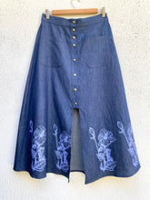 Cargar imagen en el visor de la galería, Falda larga mezclilla, talla 1 y 2
