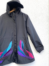 Cargar imagen en el visor de la galería, Parka impermeable, talla 1
