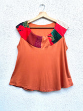 Cargar imagen en el visor de la galería, Polera patchwork, talla 2
